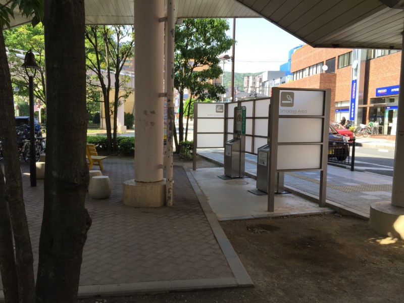 阪急池田駅北側